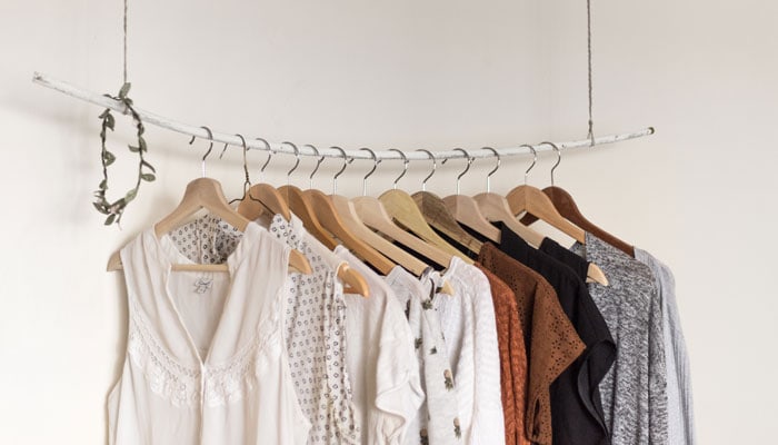 simplify wardrobe